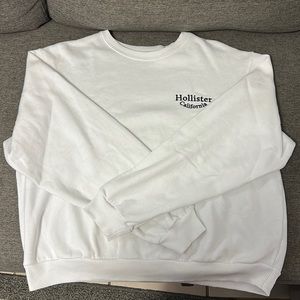Oversized Hollister Sweatshirt